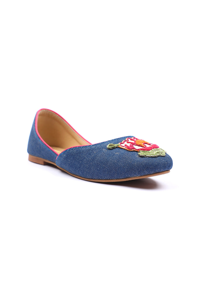 Denim khussa style loafers with hand embroidered motif