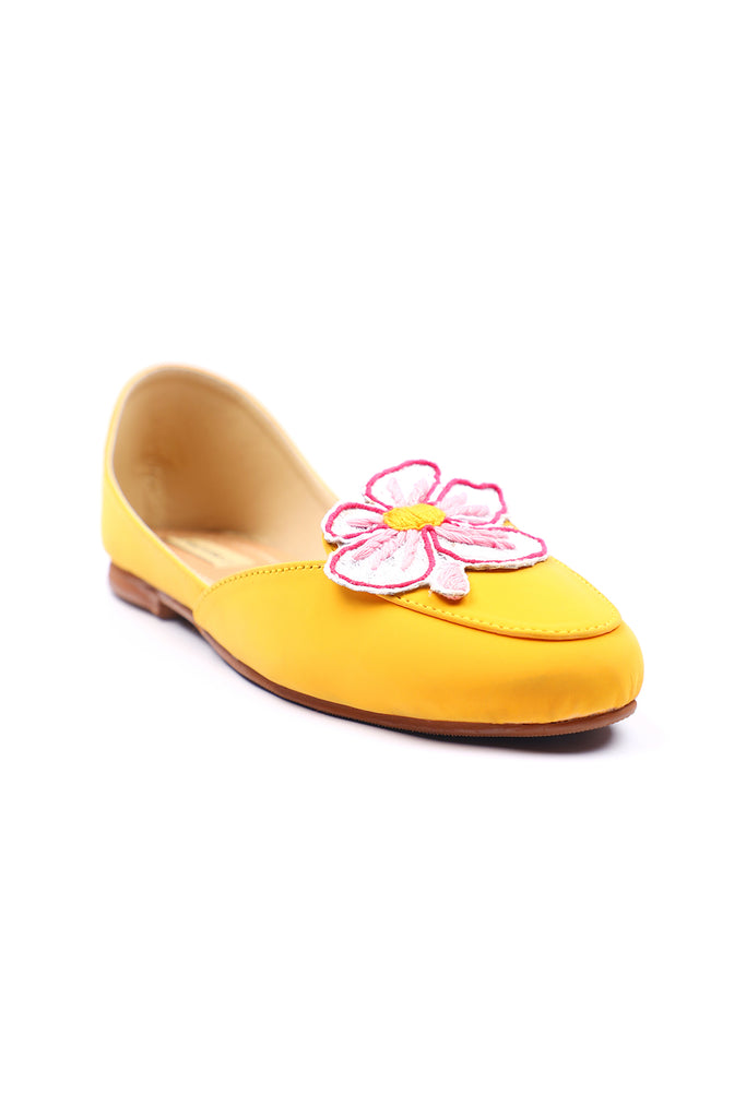 Yellow color khussa style loafer with a applique flower on top